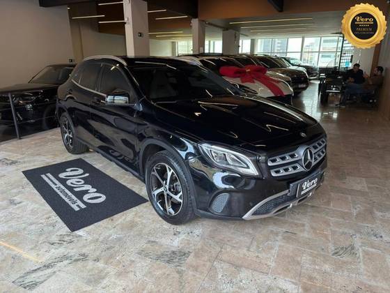 MERCEDES-BENZ GLA 200 1.6 CGI FLEX ADVANCE 7G-DCT MERCEDES-BENZ GLA 200 1.6 CGI FLEX ADVANCE 7G-DCT